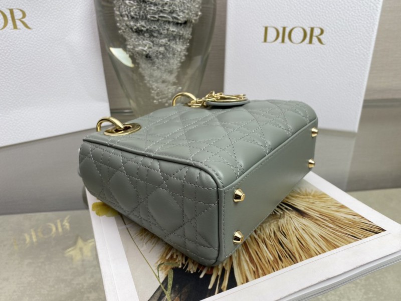 Dior 106 5