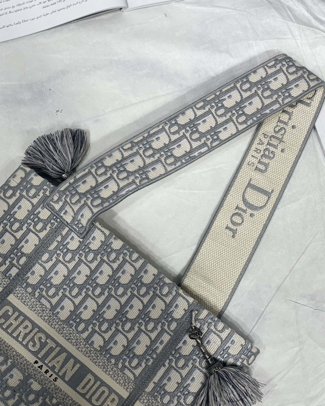 Dior 134 5