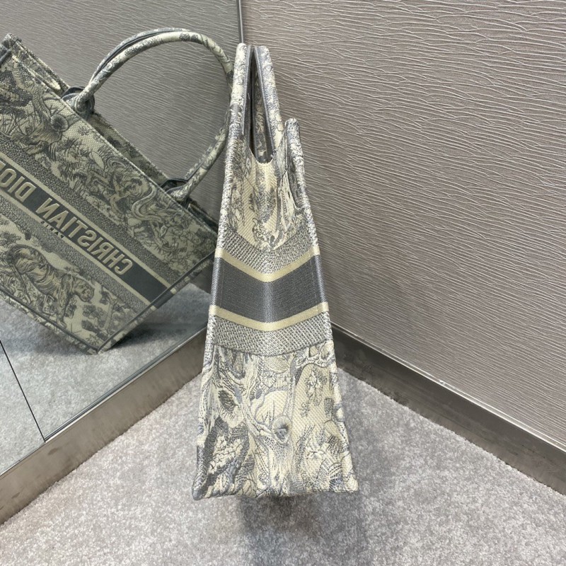 Dior 208 5