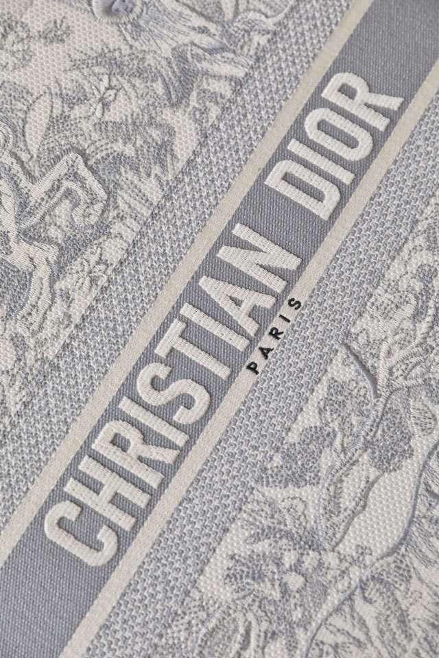 Dior 219 5