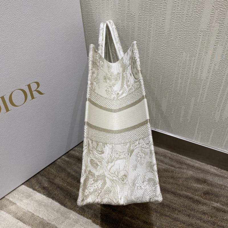 Dior 221 5