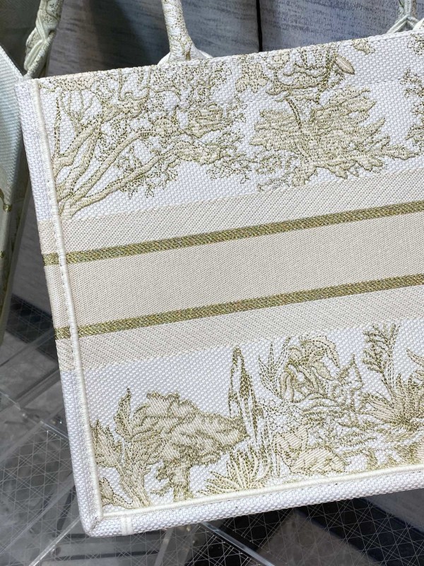 Dior 225 5