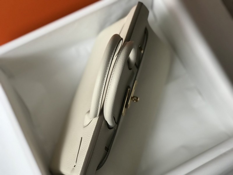 Hermes 049 5