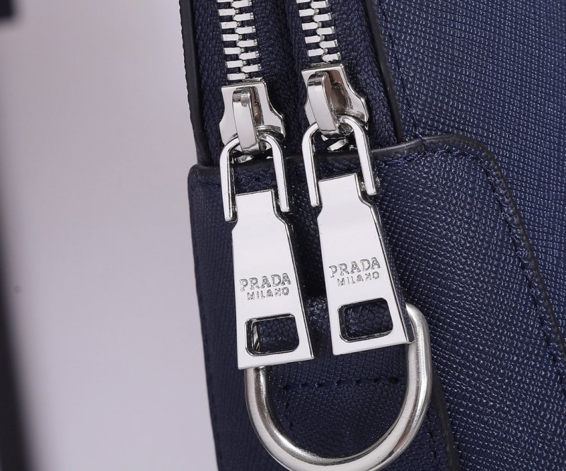 Prada 002 5