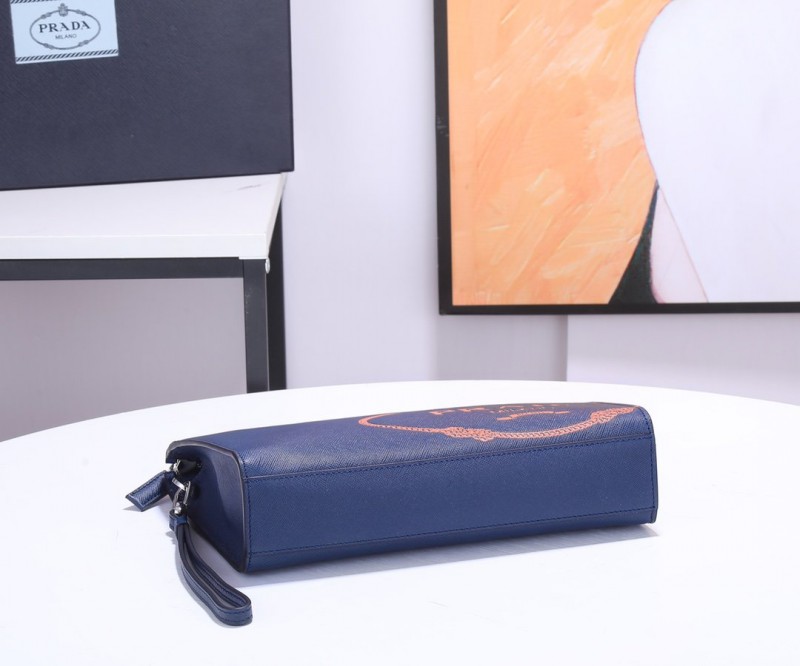 Prada 003 5