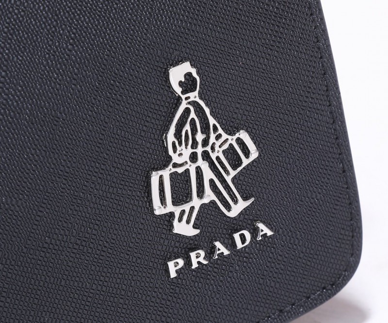 Prada 014 5