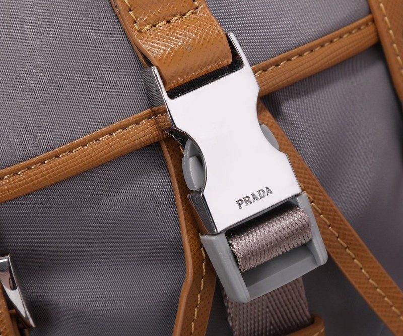 Prada 015 5