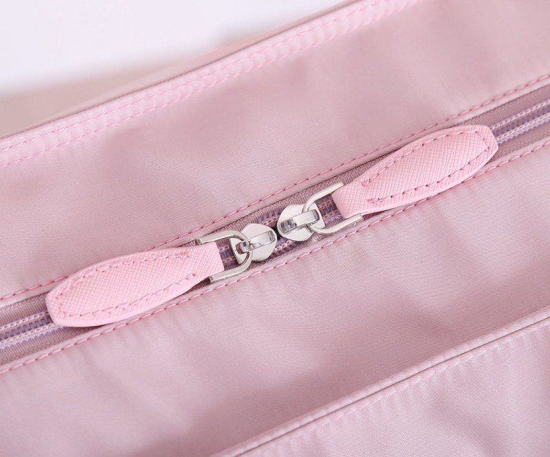 Prada 033 5