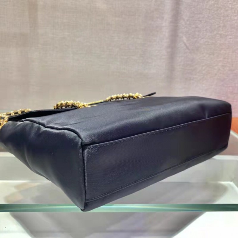 Prada 060 5