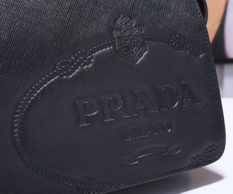 Prada 063 5