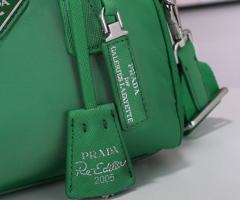 Prada 082 5