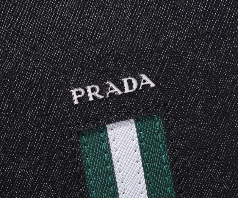 Prada 095 5