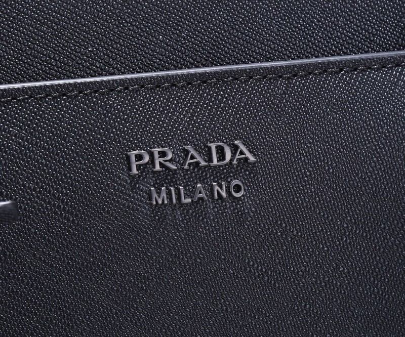 Prada 109 5