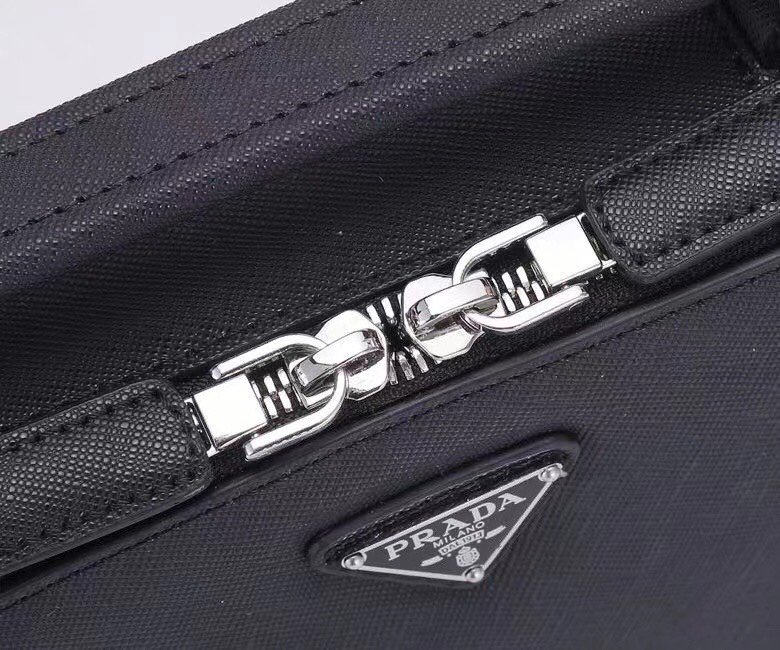 Prada 117 5