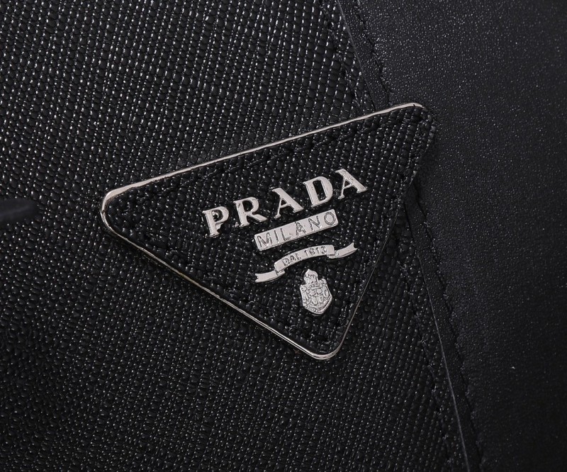 Prada 128 5