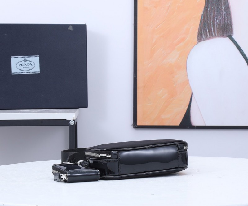 Prada 140 5