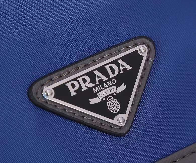 Prada 142 5
