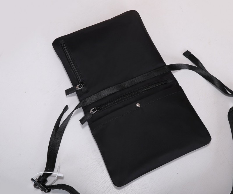 Prada 146 5