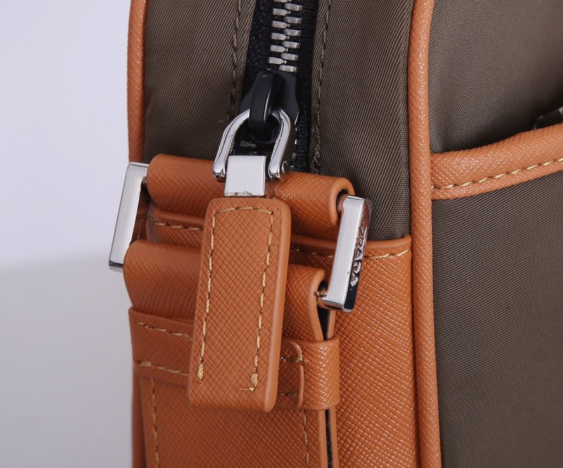 Prada 147 5