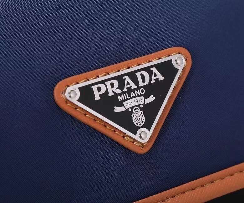 Prada 164 5