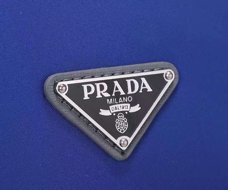 Prada 175 5