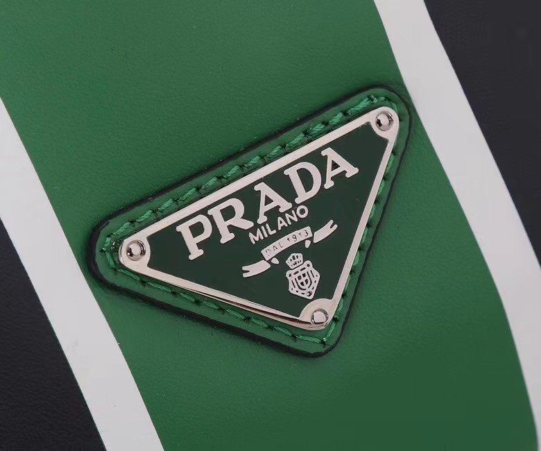 Prada 186 5