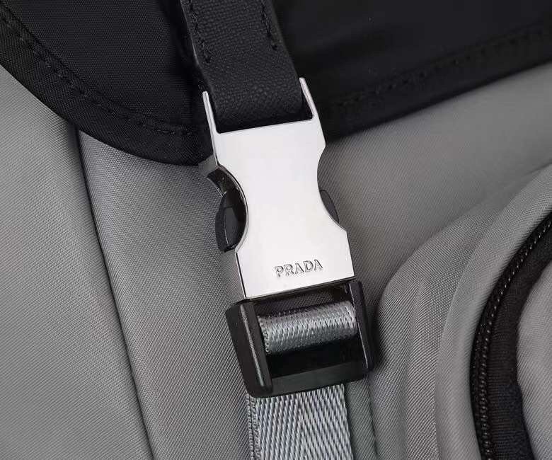 Prada 215 5