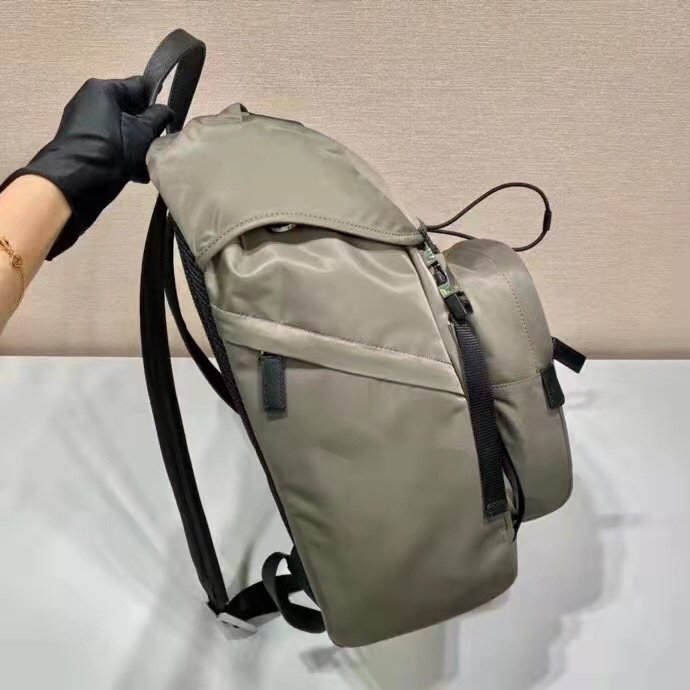 Prada 218 5