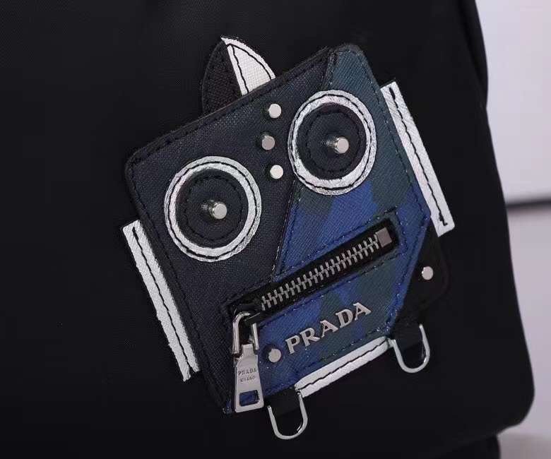 Prada 226 5