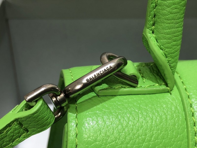 Balenciaga 100 5