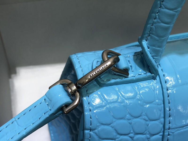 Balenciaga 104 5