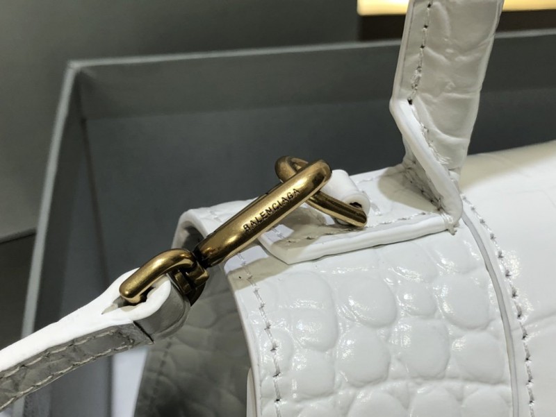 Balenciaga 108 5