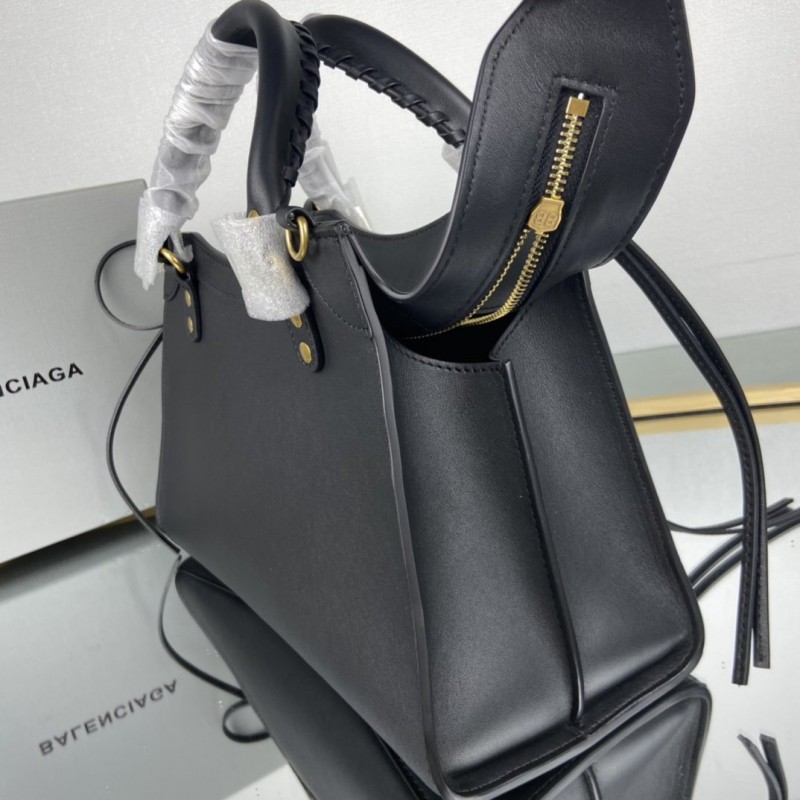 Balenciaga 140 5