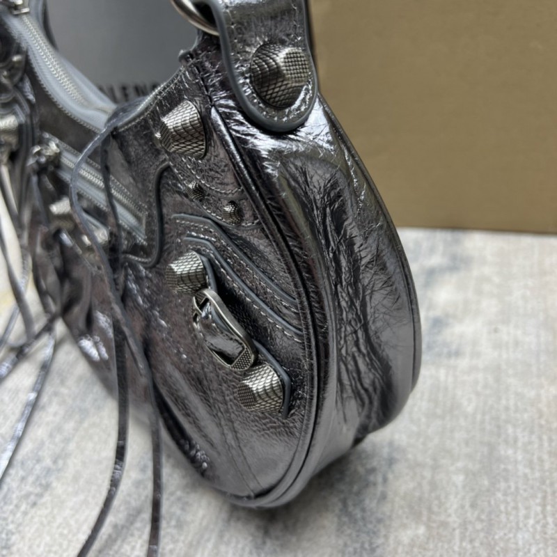 Balenciaga 142 5