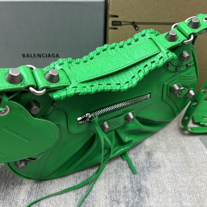 Balenciaga 143 5
