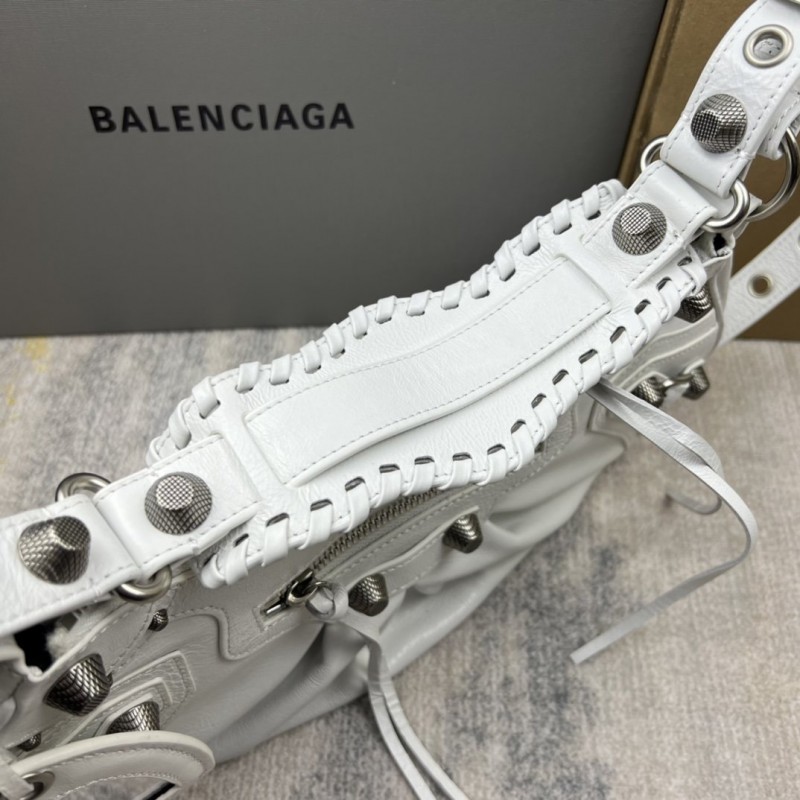 Balenciaga 147 5