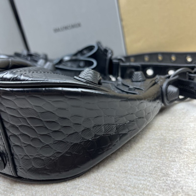 Balenciaga 155 5