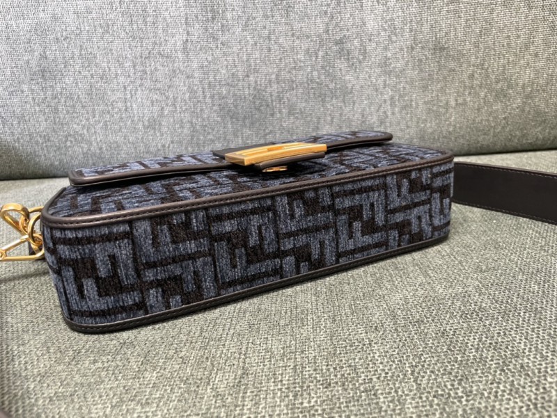 Fendi 007 5