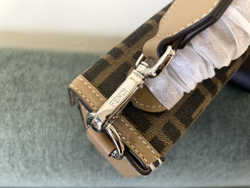 Fendi 011 5