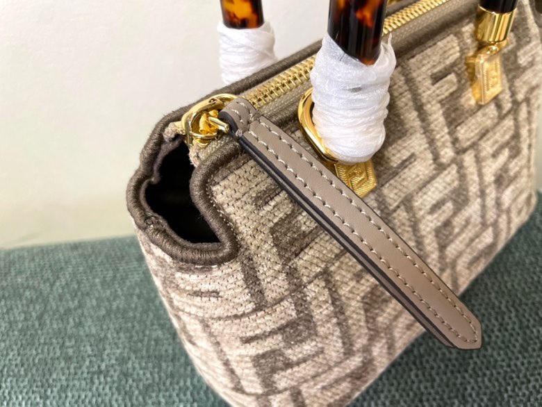 Fendi 025 5