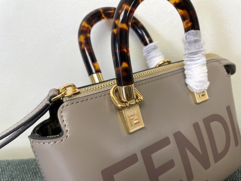 Fendi 043 5