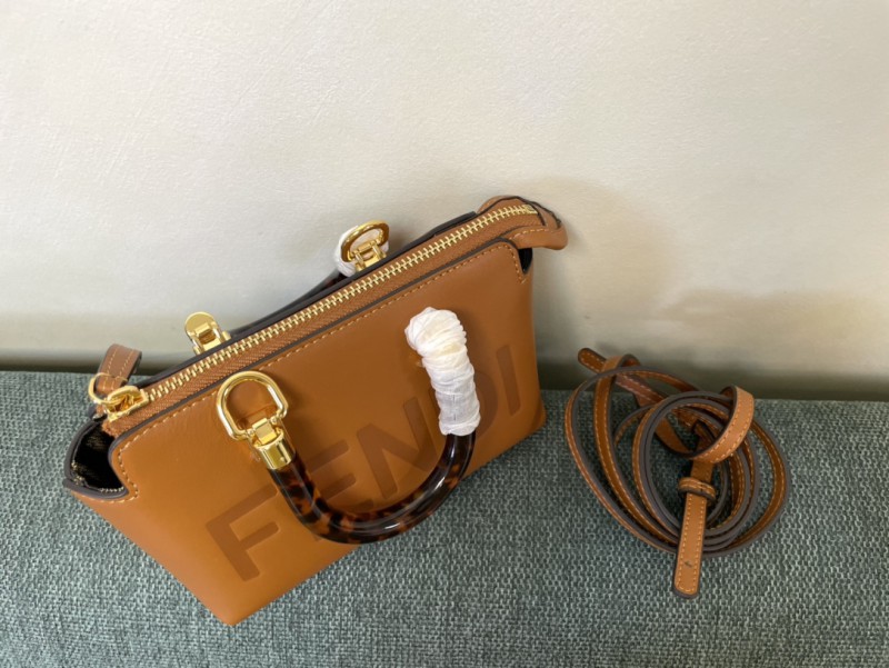Fendi 048 5
