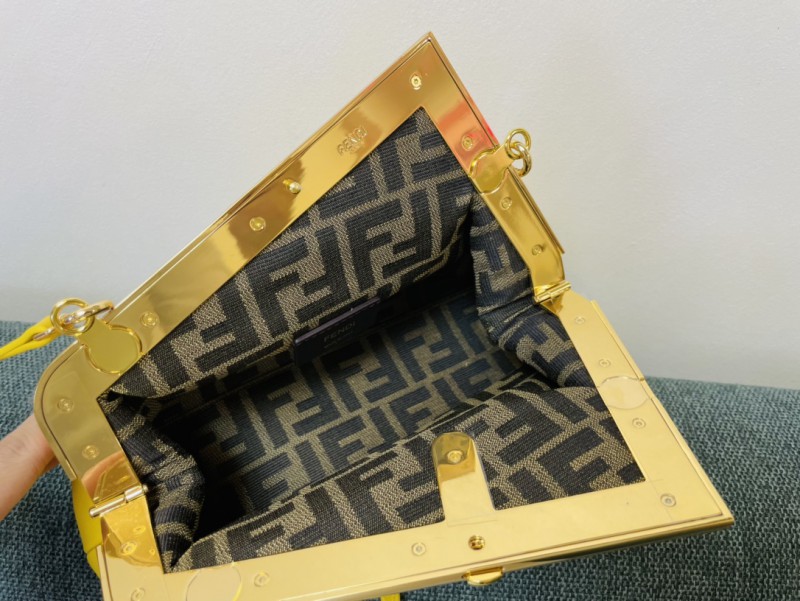 Fendi 068 5