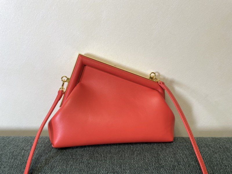Fendi 070 5