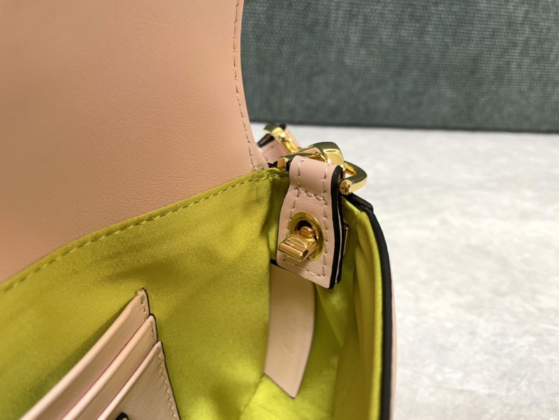 Fendi 101 5
