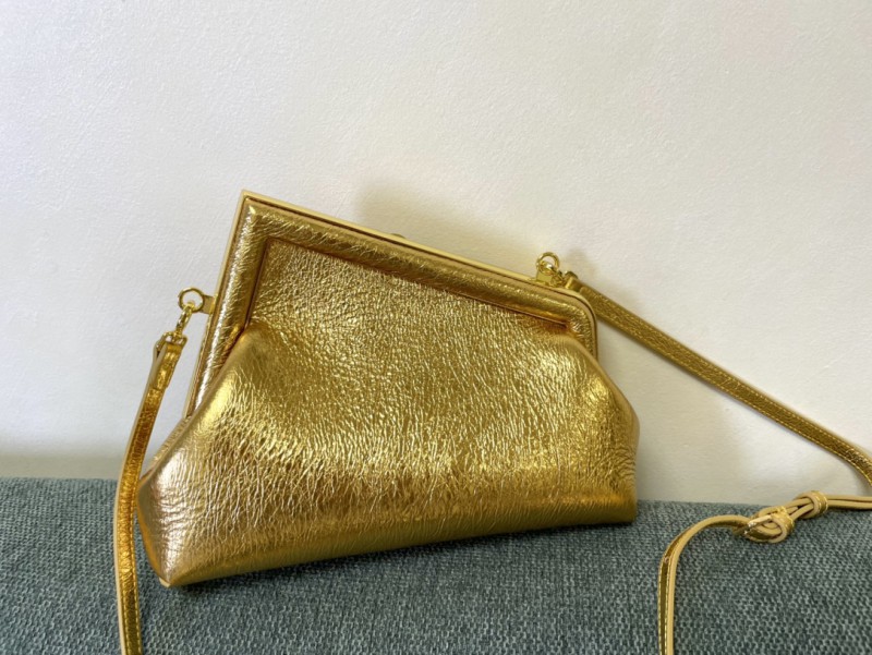 Fendi 117 5