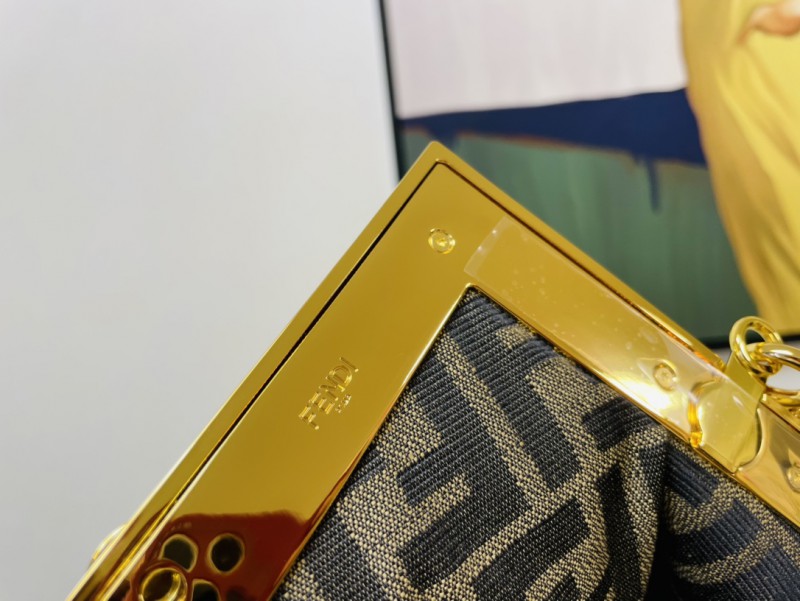 Fendi 118 5