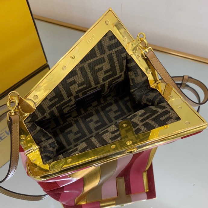 Fendi 122 5