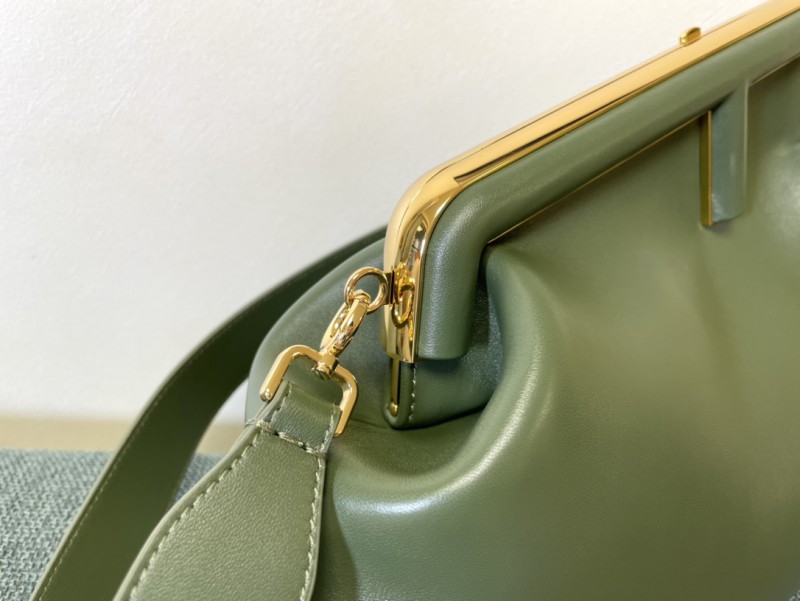 Fendi 129 5
