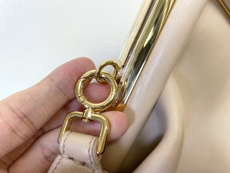 Fendi 138 5